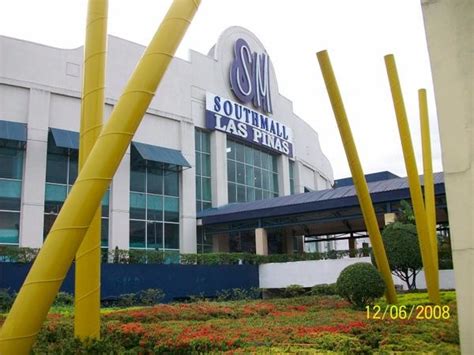 sm southmall showing